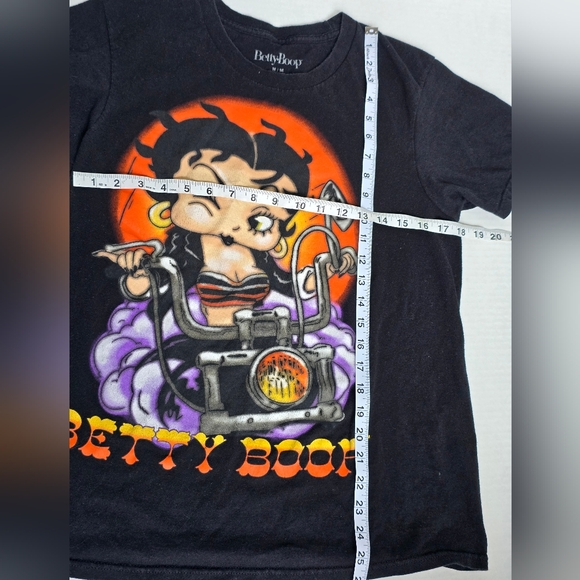 Betty Boop Black Motorcycle T-Shirt - Picture 5 of 5